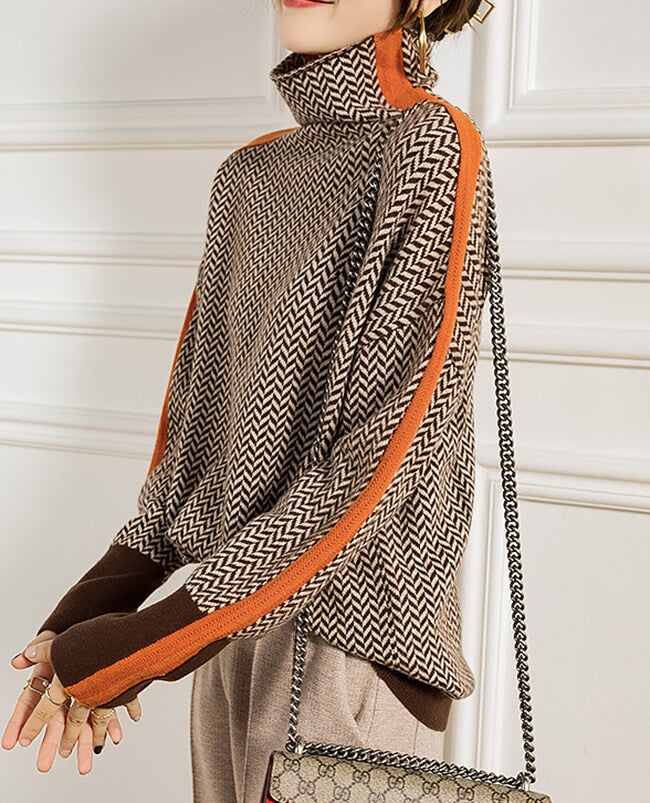 Yüksek Yaka ve Desenli Renee Bluzu